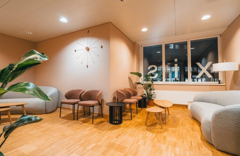 Praxisraum 2500 CHF in sehr moderner Ärzteklinik in Zürich-Altstetten – direkt am Letzipark - Bild 4