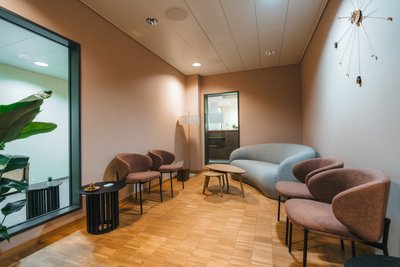 Praxisraum in moderner Ärzteklinik in Zürich-Altstetten – direkt am Letzipark - Image 5