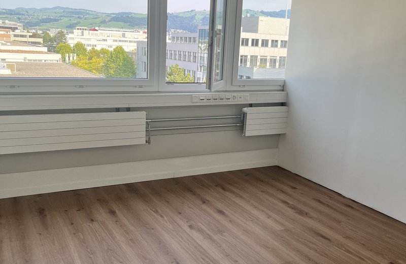 Moderner Praxisraum für Kosmetik, Schönheitspflege &Behandlungen  in Cham zur Miete - Image 2