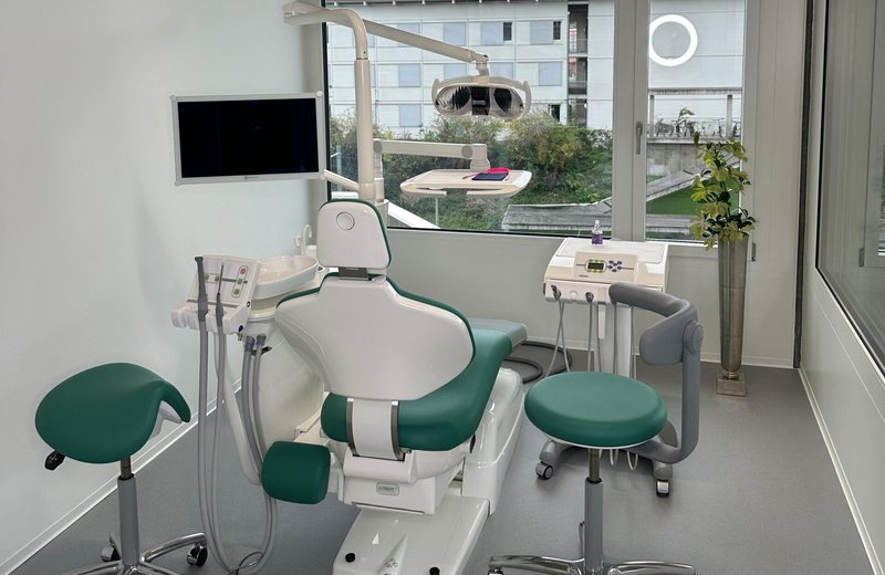 Einmietung in moderner Zahnarztpraxis in Basel – für Zahnärzt:innen oder Fachpersonen Dentalhygiene - Bild 3