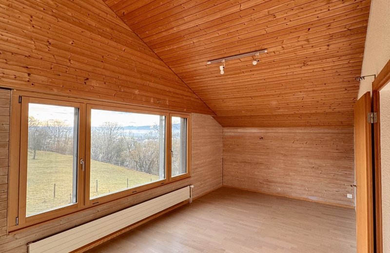 Praxis-t-räume in grossem Haus im Grünen - Bild 3