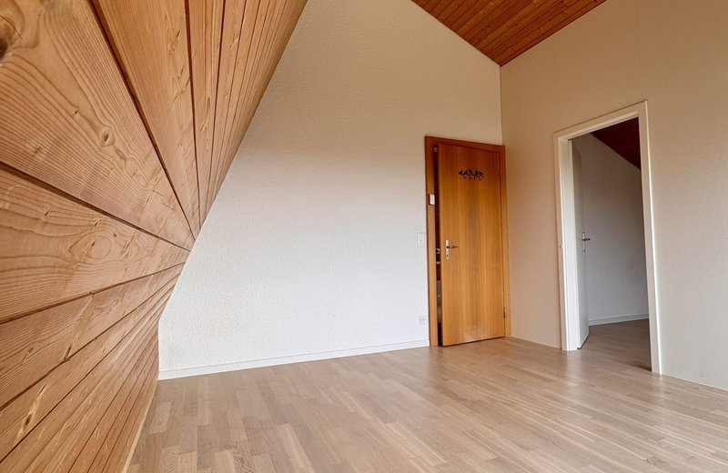 Praxis-t-räume in grossem Haus im Grünen - Bild 5