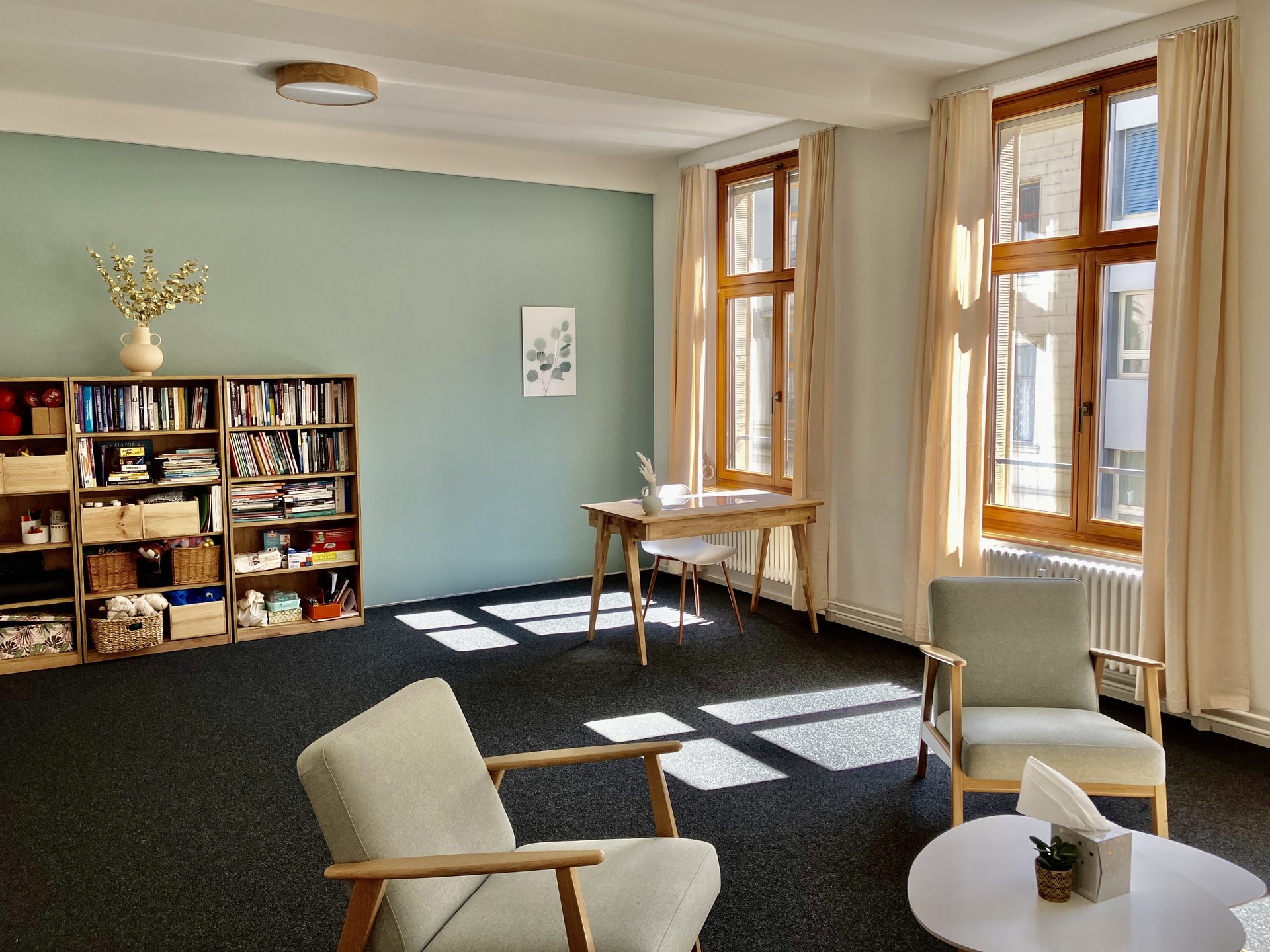 Stilvoll möblierte, helle Büros im Herzen von Basel - Bild 1