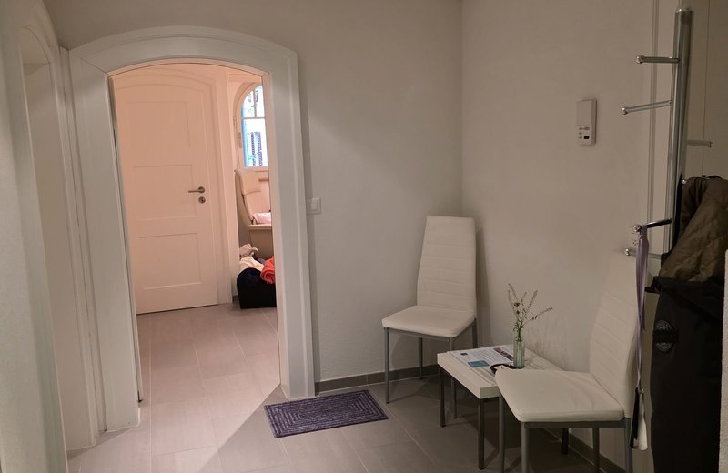 Praxisraum zur Untermiete in Zürich Nähe Stadelhofen - Bild 5