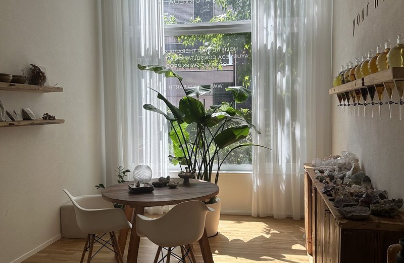 Exklusiv ausgestattete Praxis in Zürich zur Übernahme Ready to use, ideal für Team, Studio oder therapeutische Nutzung - Bild 2