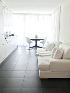 Exklusiv ausgestattete Praxis in Zürich zur Übernahme Ready to use, ideal für Team, Studio oder therapeutische Nutzung - Image 3