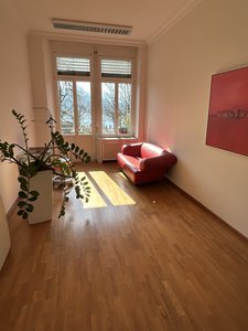 5 Zimmer-Praxis an der zentraler Lage geeignet als Einzelpraxis oder Gemeinschaftspraxis - Image 4