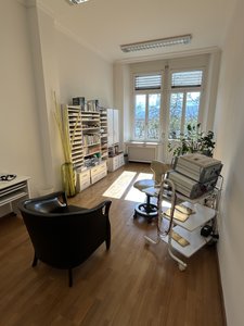 5 Zimmer-Praxis an der zentraler Lage geeignet als Einzelpraxis oder Gemeinschaftspraxis - Image 2