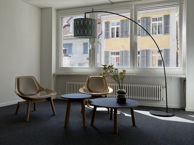 Voll ausgestatteter Coaching- / Praxisraum in Winterthur Altstadt – 1-3 Tage pro Woche - Image 1