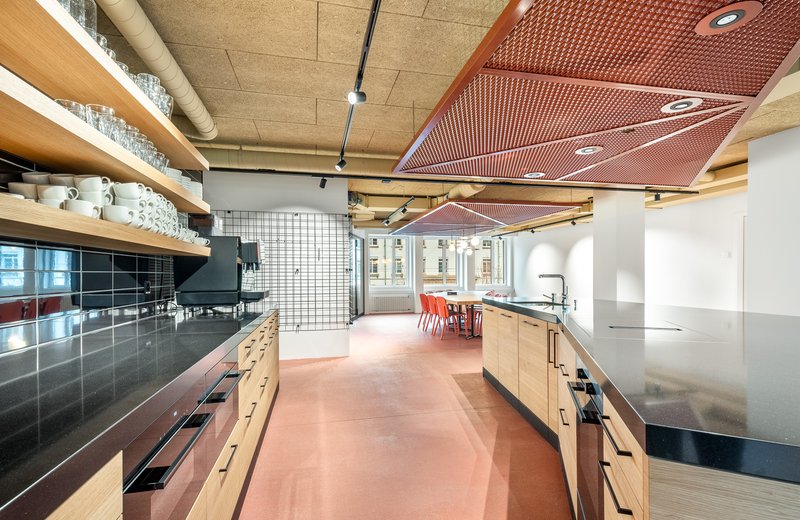 Praxisflächen nahe Bahnhof SBB (98 m²): Ideal für Arzt- oder Massagepraxis - Image 11