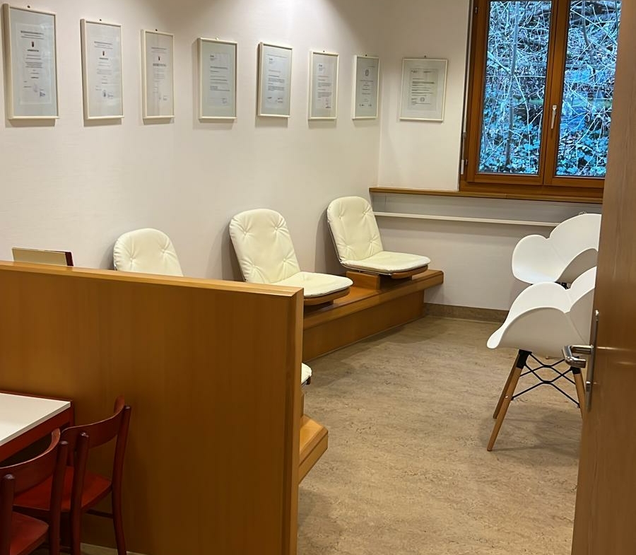 Praxis nahe Bahnhof Schaffhausen - Image 7