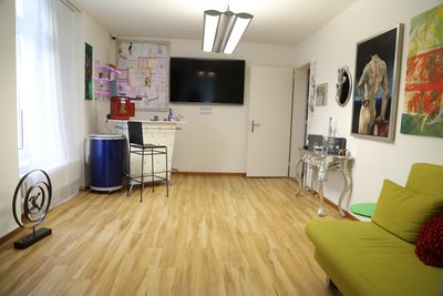 Exklusive Kosmetikpraxis in Zürich zu verkaufen – Top Lage & High-End Ausstattung - Image 2