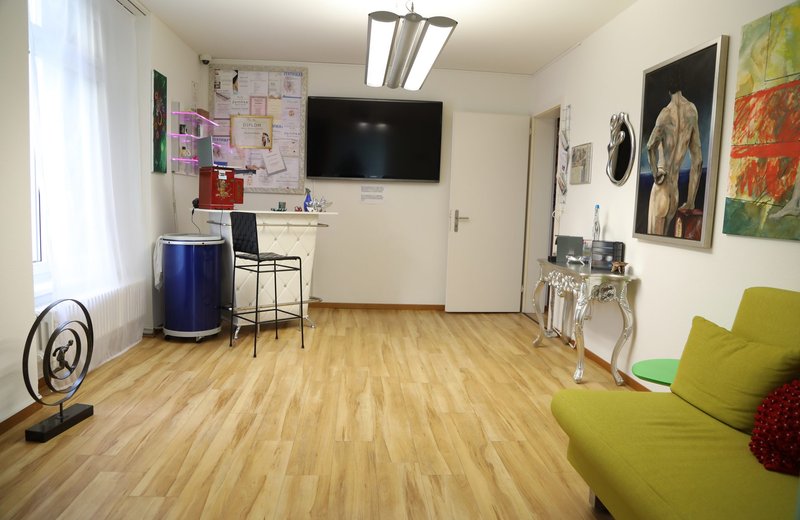 Exklusive Kosmetikpraxis in Zürich zu verkaufen – Top Lage & High-End Ausstattung - Bild 2
