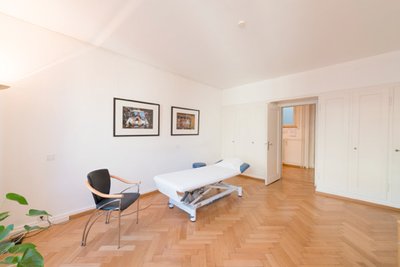 2 Praxisräume zu vermieten AKULU Naturheil-Kunstgalerie - Image 2