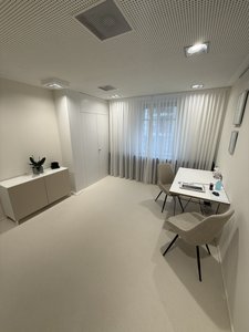 Praxis-/ Therapie Räume –  zentral am Stauffacher Zürich – Für Ärzte, Therapeuten, Coaches und Berater - Image 7