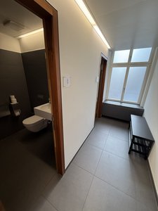 Praxis-/ Therapie Räume –  zentral am Stauffacher Zürich – Für Ärzte, Therapeuten, Coaches und Berater - Image 9