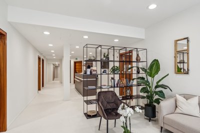 Praxis-/ Therapie Räume –  zentral am Stauffacher Zürich – Für Ärzte, Therapeuten, Coaches und Berater - Image 3