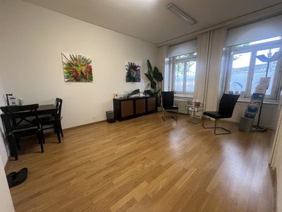 Praxiszimmer am Bahnhof Luzern - Image 1