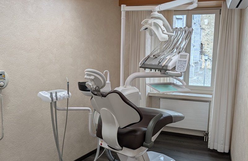 Etablierte Zahnarztpraxis / Studio dentistico ben avviato - Bild 3