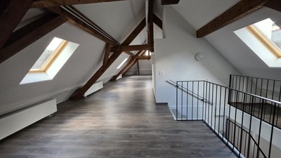 Magnifique espace mansardé - Image 4