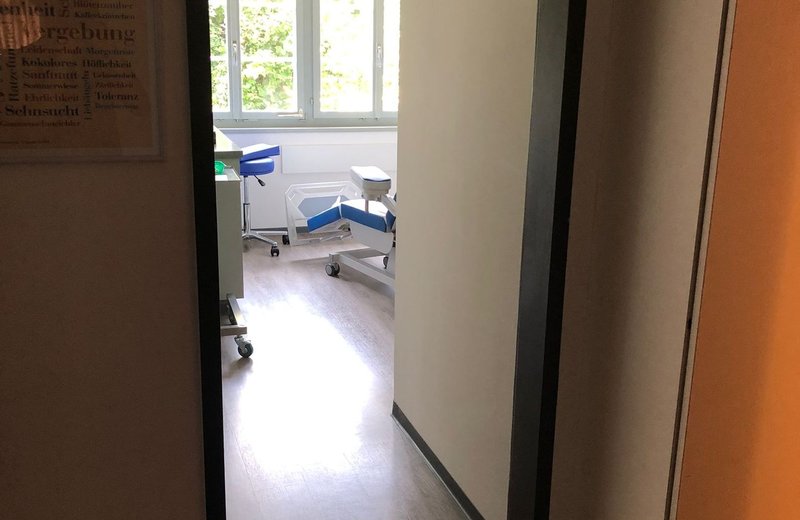 Helle, stilvolle Arztpraxis in einem idyllischen Fachwerkhaus zu vermieten - Image 11