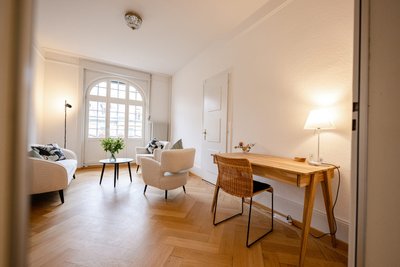 Heller, freundlicher Praxisraum in Bern, mit Cachet, an ruhiger Lage, unweit vom Hauptbahnhof. - Image 8
