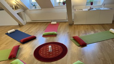 Praxisraum von 44m² in Zürich Seefeld -  mit Dachterrasse -  zur Untermiete - Image 1