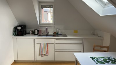 Praxisraum von 44m² in Zürich Seefeld -  mit Dachterrasse -  zur Untermiete - Image 2