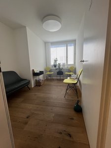 Heller Praxisraum zu Untermiete - Bild 4