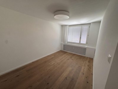 Heller Praxisraum zu Untermiete - Bild 2
