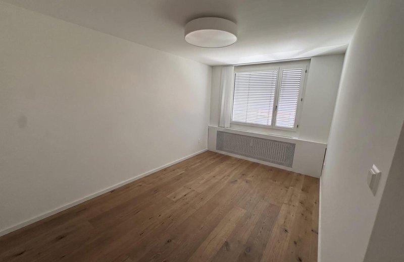Heller Praxisraum zu Untermiete - Bild 2