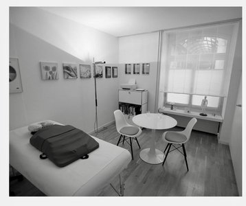 ansprechender Praxisraum im Zentrum von Zug - Image 1