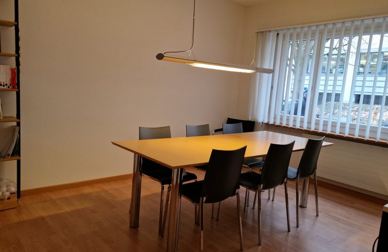 Grosszügiger, ruhiger Praxisraum zu vermieten in Untermiete - Bild 2