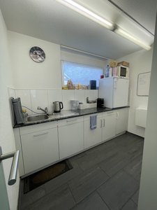 Helle und moderne Praxisräumlichkeiten in Winterthur - Bild 4