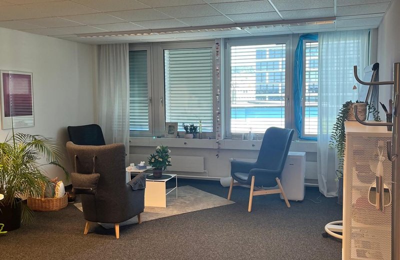 Praxisräumlichkeiten zur Vermietung – Ideal für Therapien, Coaching, oder Beratung - Image 2