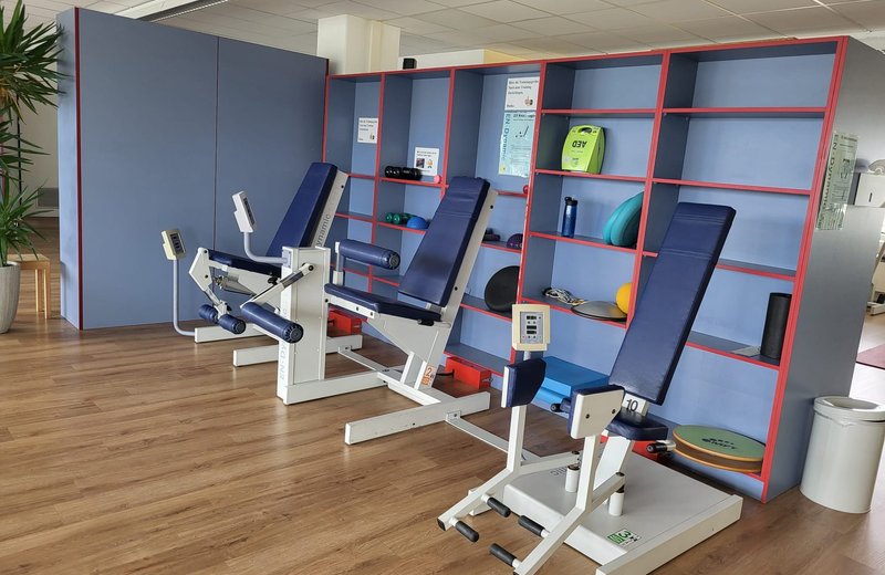 Nachfolge: zu übergeben bzw. Aufbau Gruppenpraxis, modernes helles Physiotherapiezentrum (GmbH) mit grosser MTT  in attraktiver Lage 20 Minuten von Bern- ideal für Gruppenpraxis - Image 12