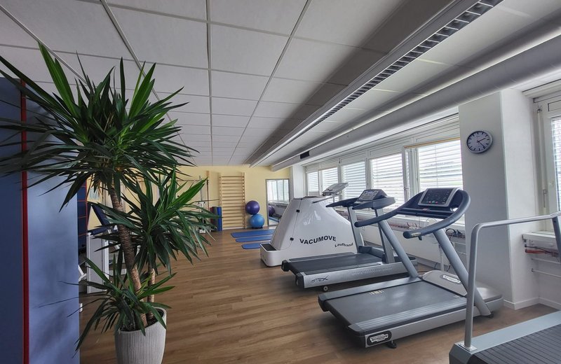 Nachfolge: zu übergeben bzw. Aufbau Gruppenpraxis, modernes helles Physiotherapiezentrum (GmbH) mit grosser MTT  in attraktiver Lage 20 Minuten von Bern- ideal für Gruppenpraxis - Image 10