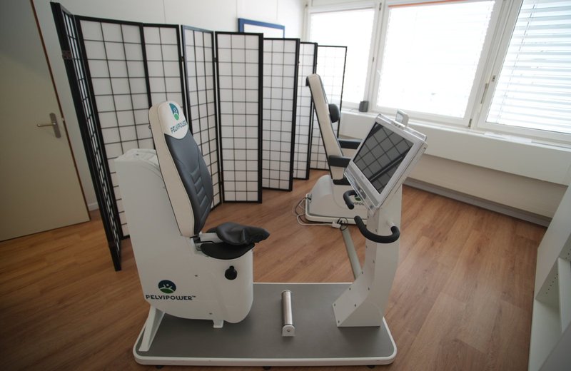 Nachfolge: zu übergeben bzw. Aufbau Gruppenpraxis, modernes helles Physiotherapiezentrum (GmbH) mit grosser MTT  in attraktiver Lage 20 Minuten von Bern- ideal für Gruppenpraxis - Bild 5
