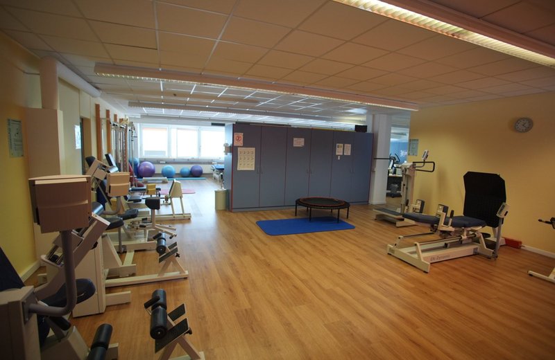 Nachfolge: zu übergeben bzw. Aufbau Gruppenpraxis, modernes helles Physiotherapiezentrum (GmbH) mit grosser MTT  in attraktiver Lage 20 Minuten von Bern- ideal für Gruppenpraxis - Image 11