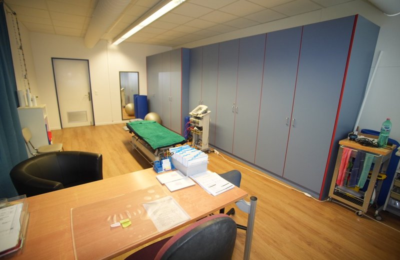 Nachfolge: zu übergeben bzw. Aufbau Gruppenpraxis, modernes helles Physiotherapiezentrum (GmbH) mit grosser MTT  in attraktiver Lage 20 Minuten von Bern- ideal für Gruppenpraxis - Image 15
