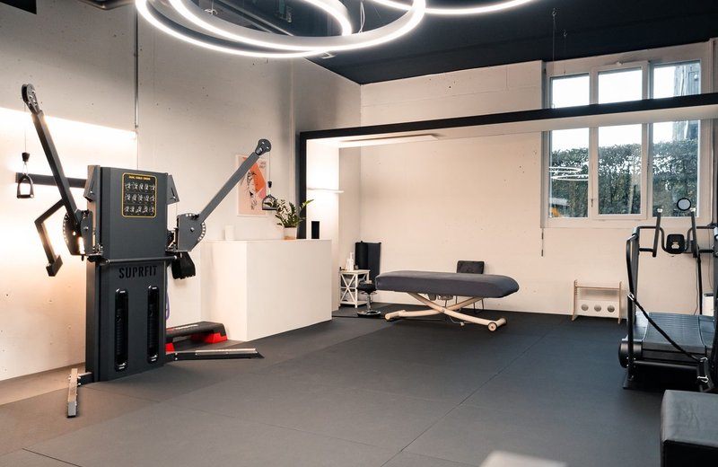 Voll ausgestatteter Praxis-/Trainingsraum im Erdgeschoss (Max Kämpf-Platz, Basel) zur Untermiete - Bild 2