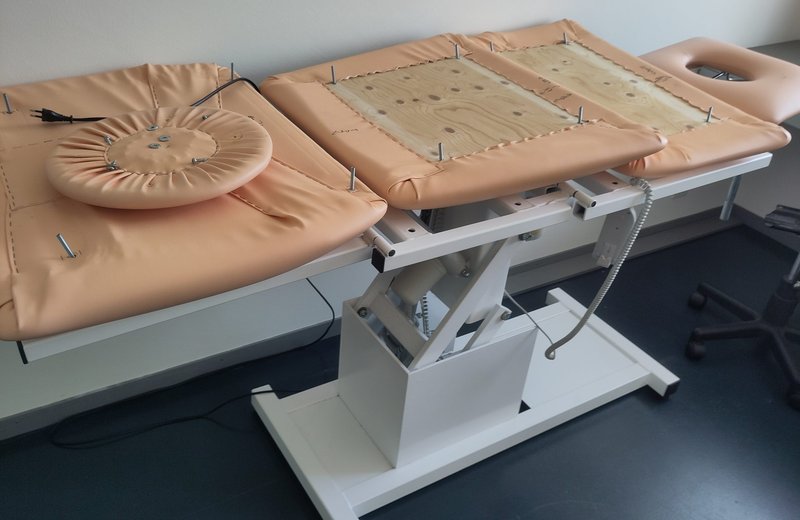 günstiger, voll eingerichteter Massageraum inkl. Kundenstammübernahme in Zürich - Image 7