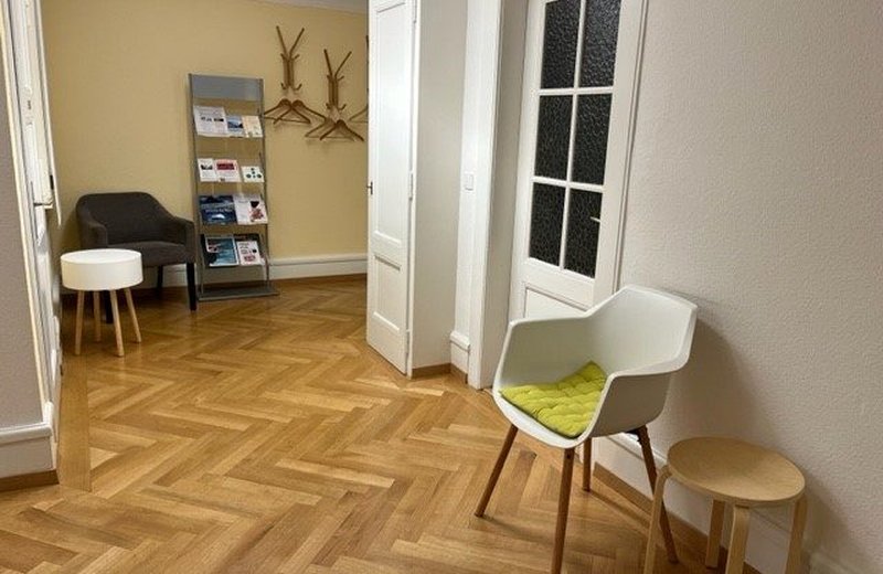 Heller Praxisraum (20 m²) direkt beim Zytglogge in Bern - Bild 3
