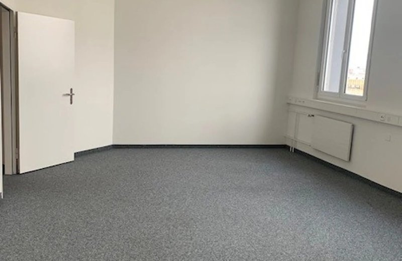 Praxis mieten in Urdorf ZH – 6 Räume für Praxisgemeinschaft geeignet - Image 1