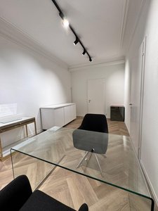 Praxisräume in Premium-Klinikumgebung – Fraumünsterstrasse 11, 8001 Zürich - Image 1