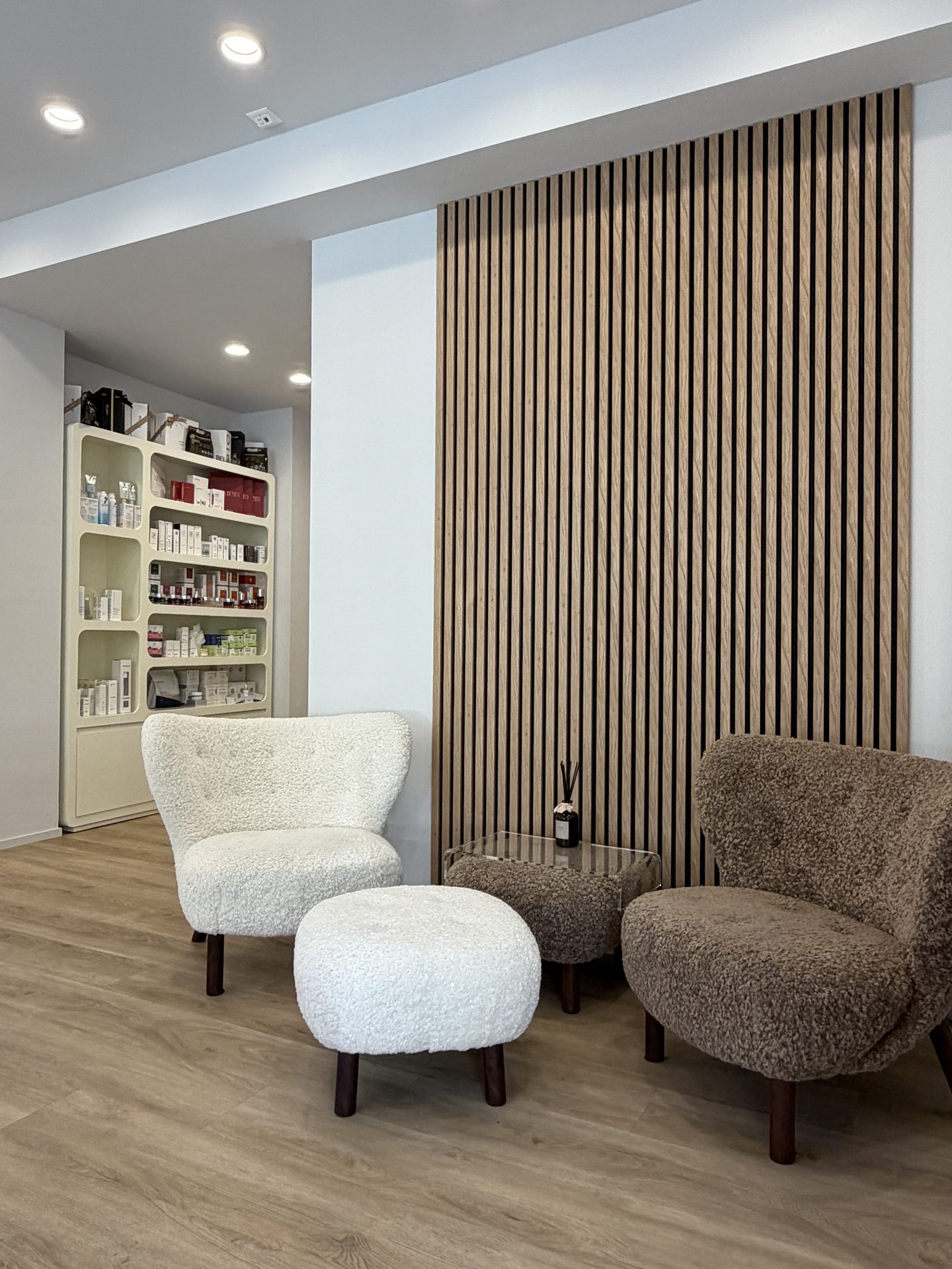 Praxis-/Klinikräume in der Stadt Zürich für Ärztin/Arzt/Therapeut/in verfügbar - Bild 1