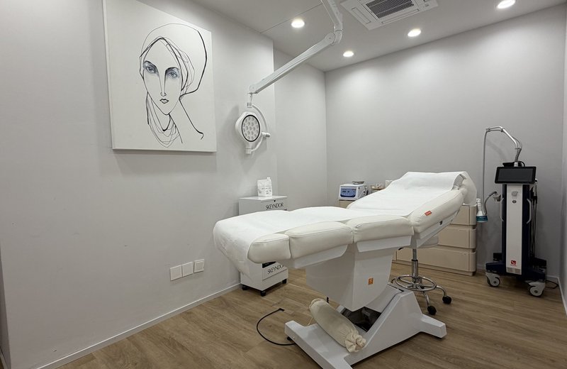 Praxis-/Klinikräume in der Stadt Zürich für Ärztin/Arzt/Therapeut/in verfügbar - Image 2