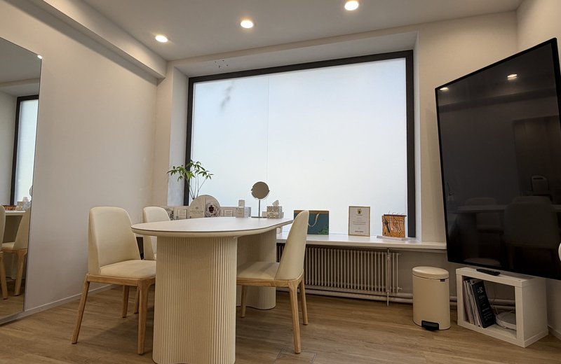 Praxis-/Klinikräume in der Stadt Zürich für Ärztin/Arzt/Therapeut/in verfügbar - Image 4