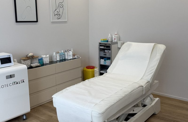 Praxis-/Klinikräume in der Stadt Zürich für Ärztin/Arzt/Therapeut/in verfügbar - Image 1