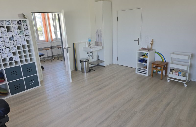 Schöne Praxis- oder Büroräume, 110 m², Zürich-Witikon – Nachmieter gesucht - Bild 3